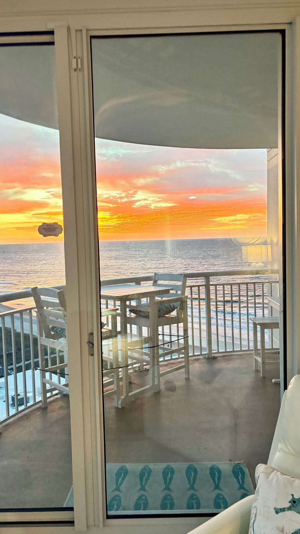 Sunrise on the living room balcony are breathtaking!