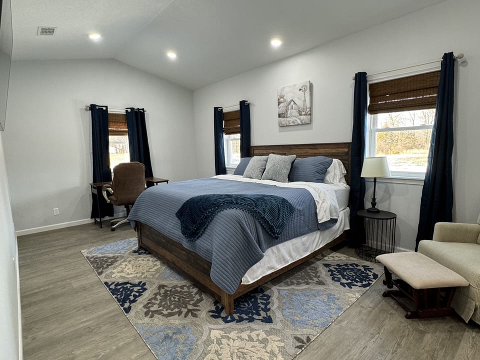 Bedroom 1 (Master)