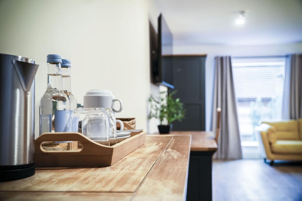 Suite 14 - Sleeping Giant Hotel - Pen Y Cae Inn (4454)