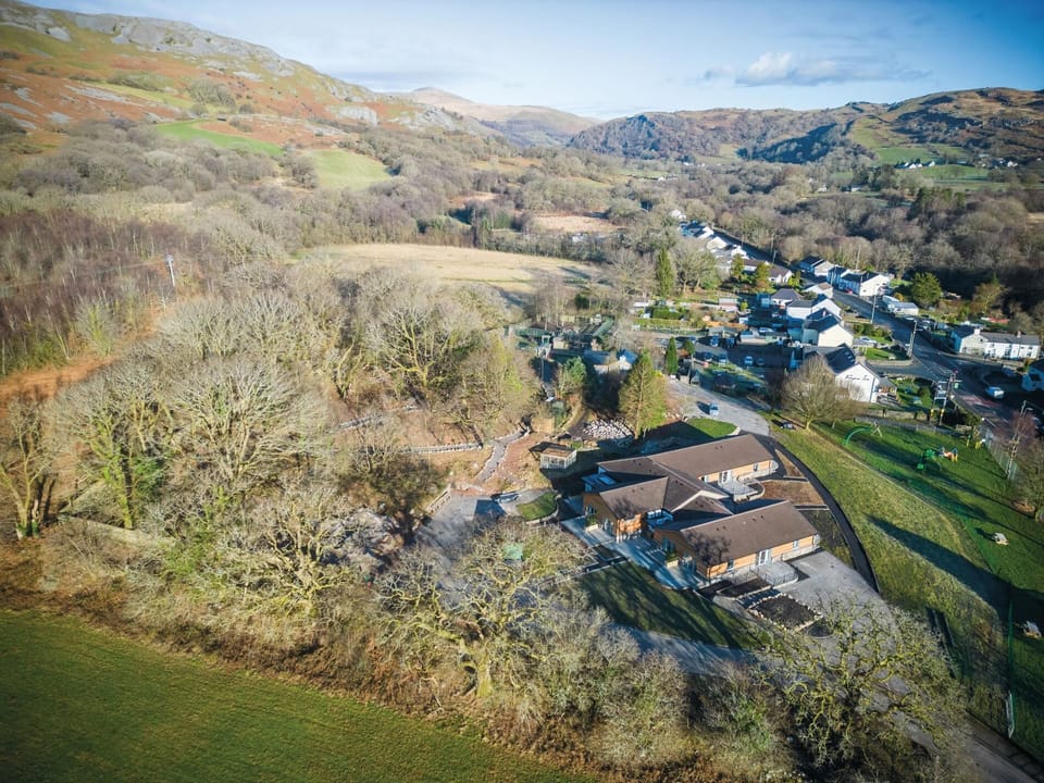 Suite 1 - Sleeping Giant Hotel - Pen Y Cae Inn (4649)