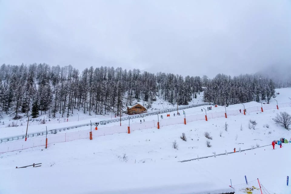 Snow and ski sports