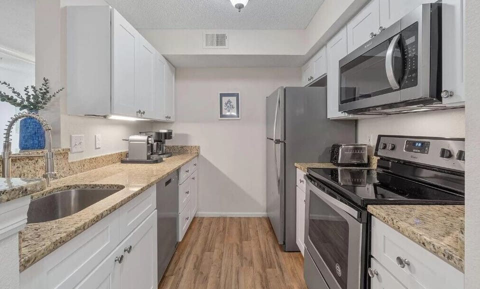 Whether Dining In Or Preparing a Snack All The Comforts of Home At Your Fingertips