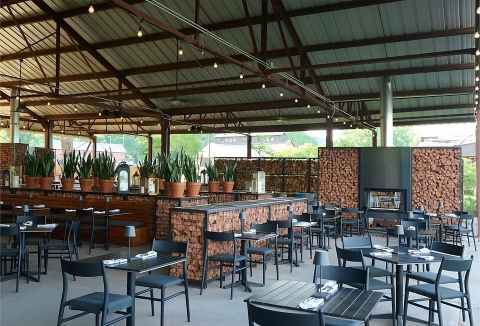 Restaurant/Bar