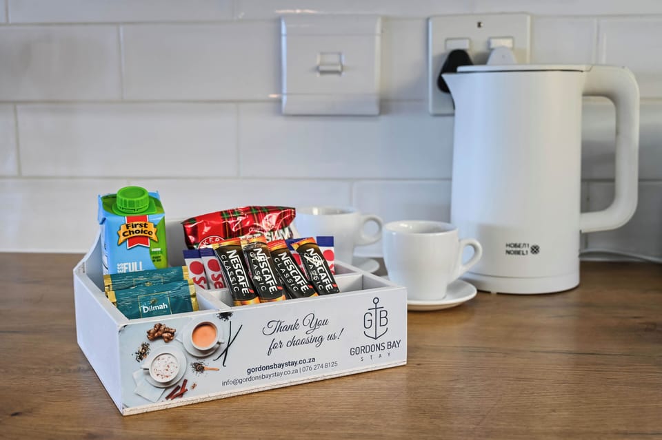Coffee and tea station