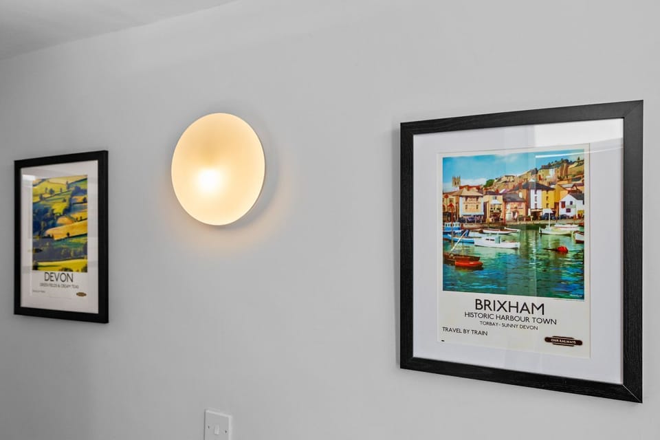 Beautifully furnished and decorated throughout