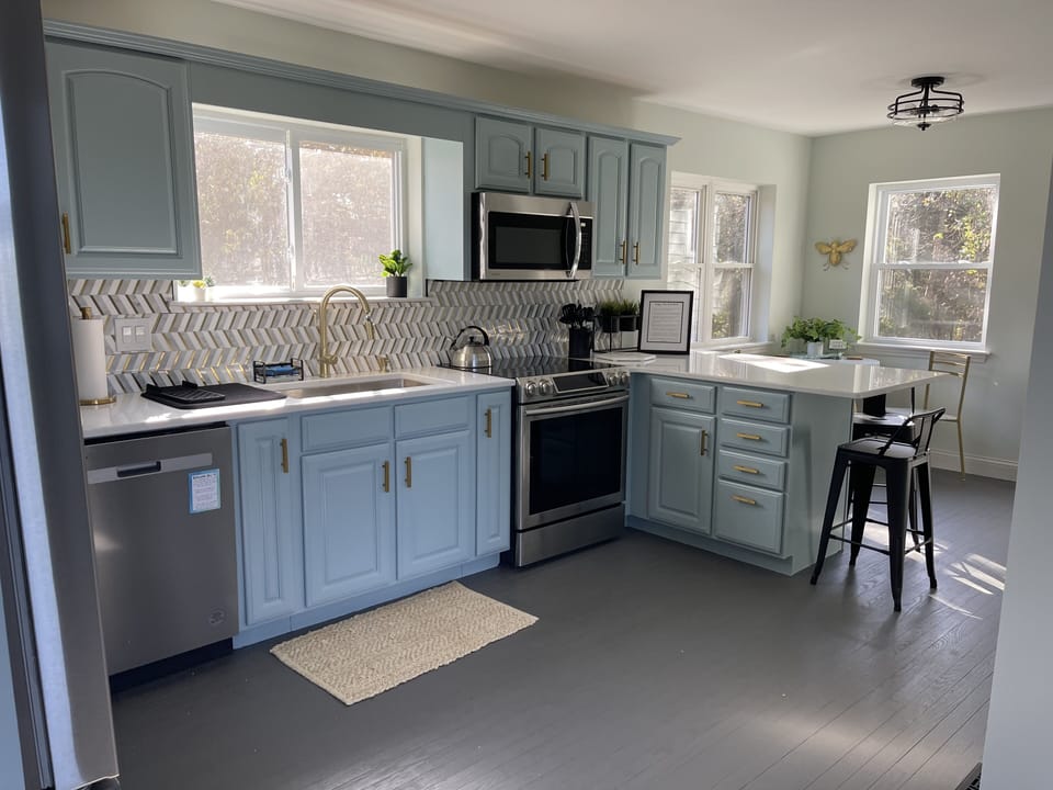 Fully Stocked Kitchen
