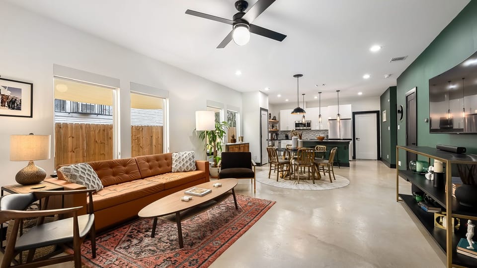 47 web or mls 113 st john st