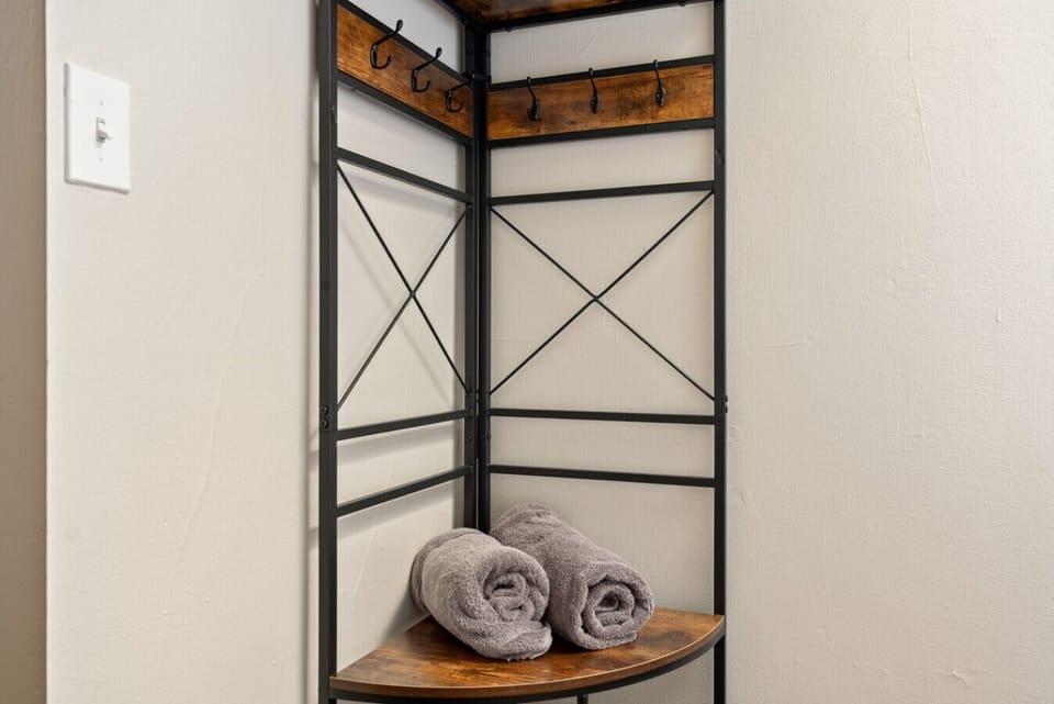 Hang Your Things Here