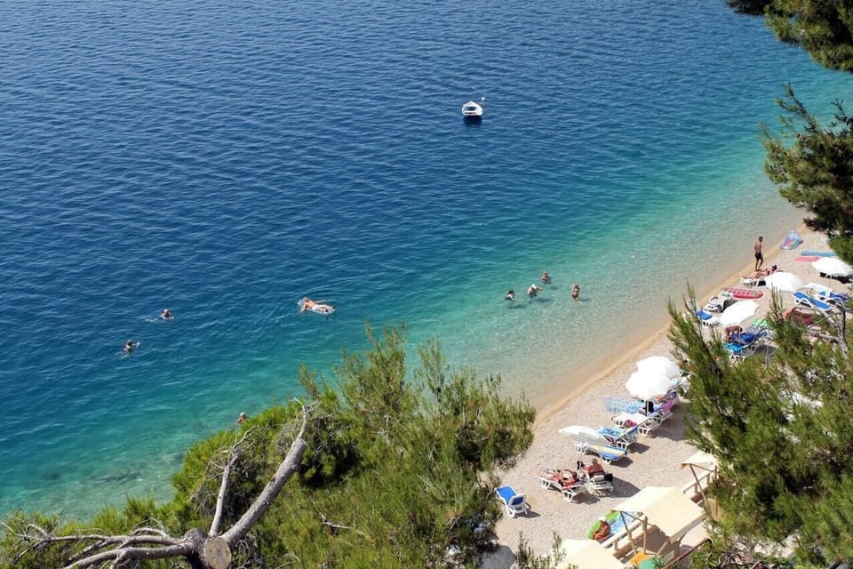 Nearby beaches