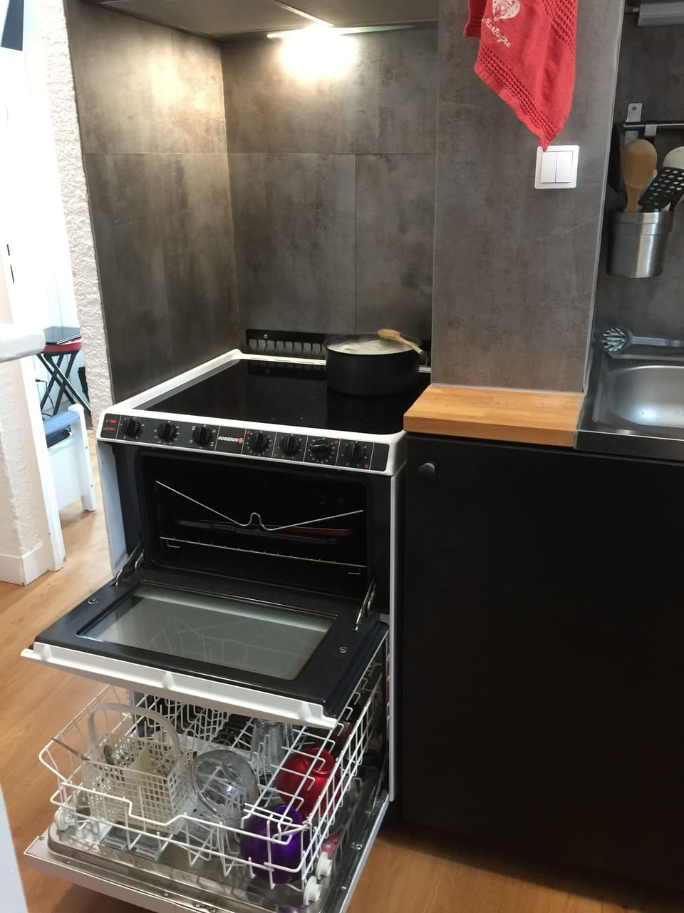 Private kitchen