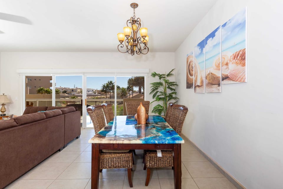 Gorgeous Dinning room