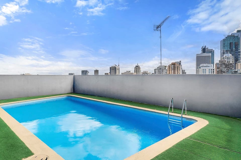 Shared roof top pool