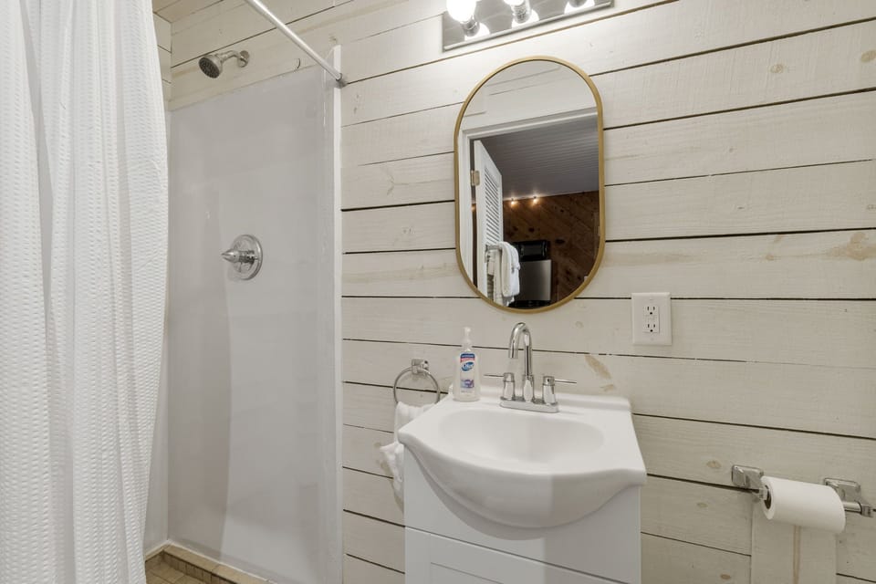 15-web-or-mls-812-young-st-cowboy