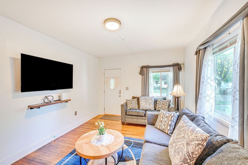 Niles Vacation Rental | 3BR | 1BA | 3 Steps to Enter | 1,200 Sq Ft