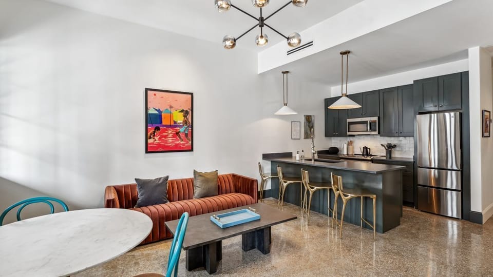 Hang out, cook up a storm, then hit the city. Your spot is ready.