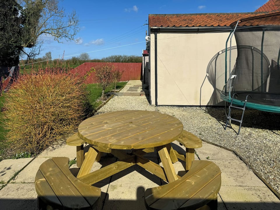 Sitting-out-area | Brookfields, Slingsby, near Malton