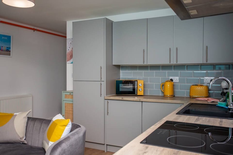 Prepare to be impressed by the modern convenience of our fully-equipped kitchen.