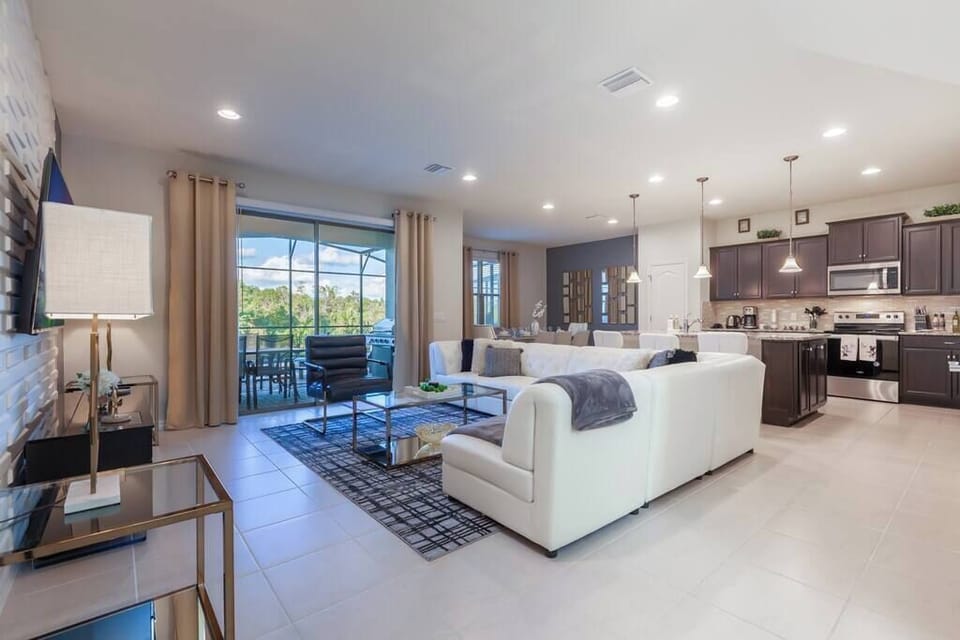 Luxurious, laid back and peaceful ambiance
