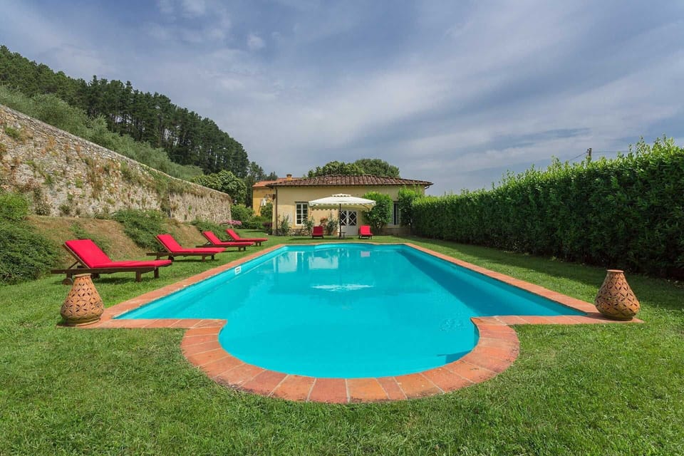 Amenities, Balcony / Terrace / Patio, Building Exterior, Facilities, Garden, Hot Tub, Pool, Spring, Summer