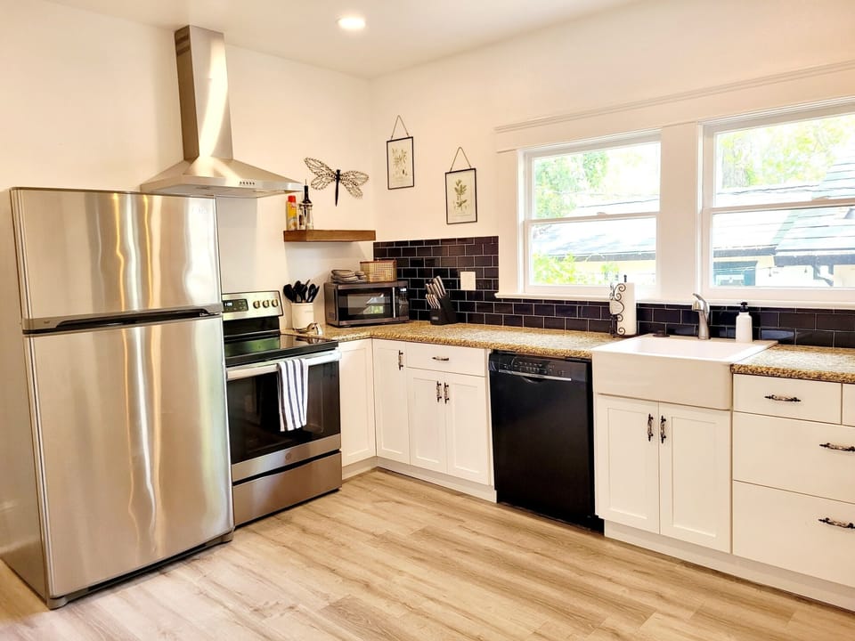 Fully equipped kitchen