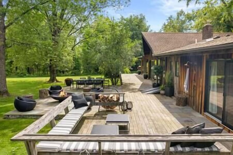 Outdoor luxury
