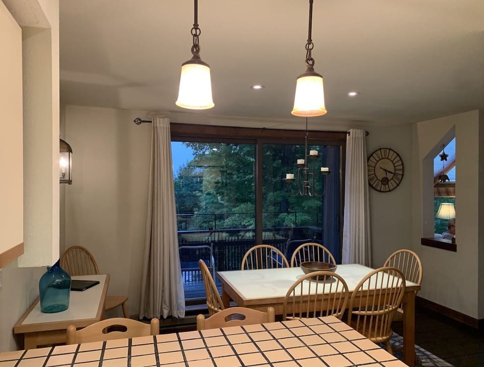 Kitchen and dining area 