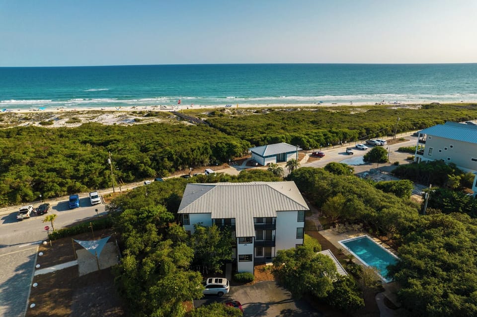 Little Beach Chickee | Inlet Dunes