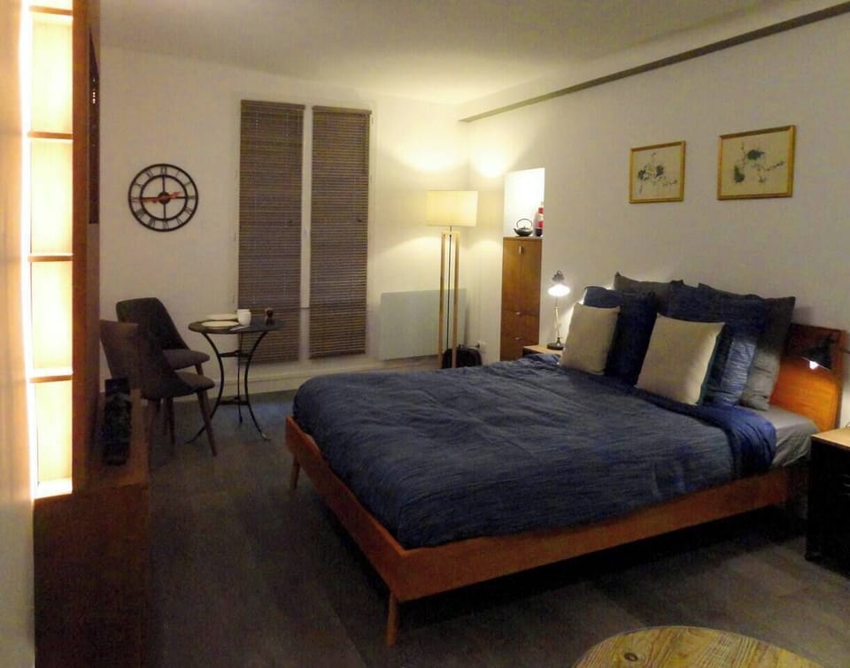 Queensize bed
