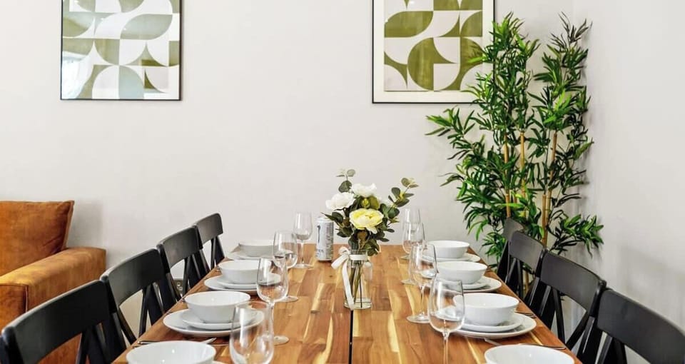 CLASSY DININGWARES