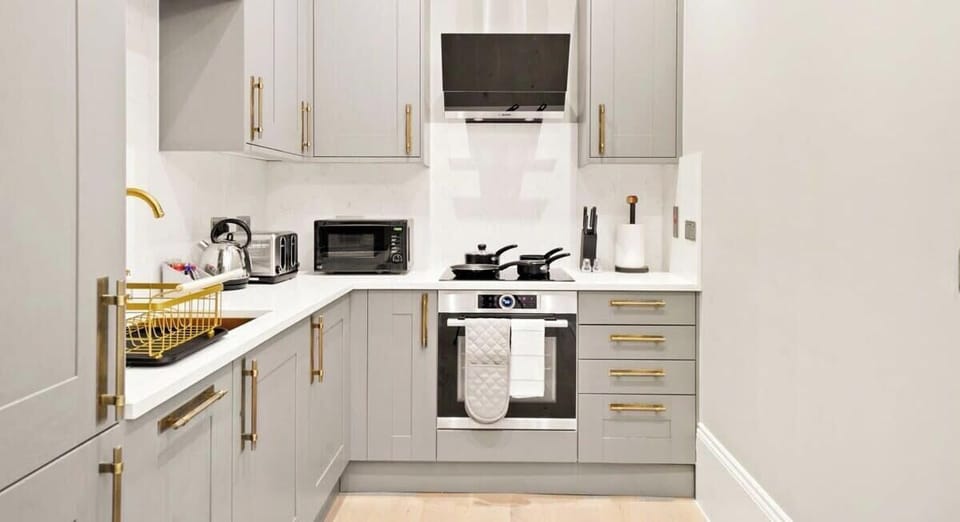 FULLY EQUIPPED KITCHEN FOR YOUR COOKING NEEDS