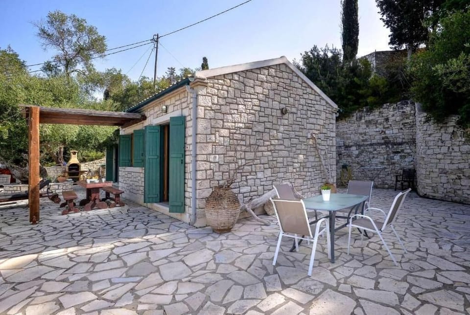 Private pool and terrace