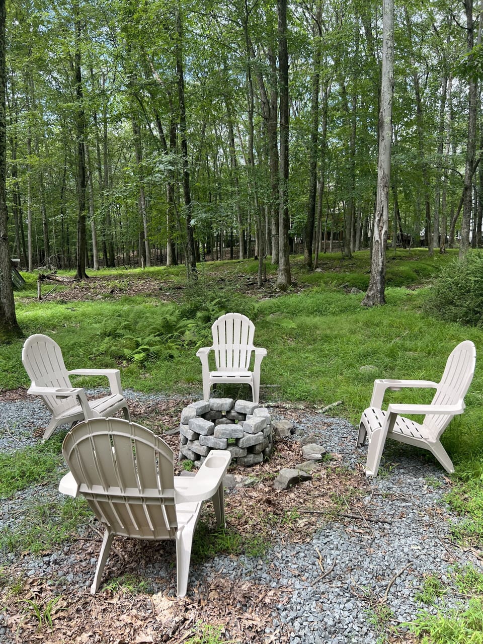 Firepit in our spacious garden. All woodlands. Lots of privacy