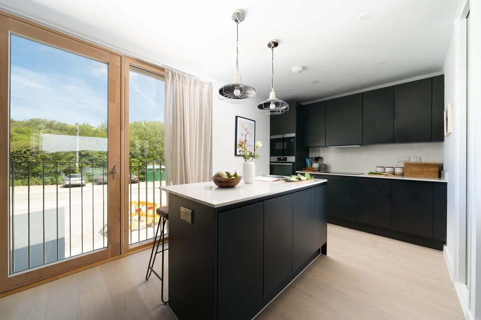 Kitchen at 10 Cannery Row, North Quay, Hayle, Cornwall, self catering with Beach Retreats.