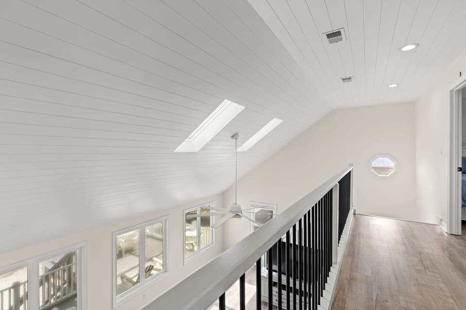 2nd floor balcony overlooking living room