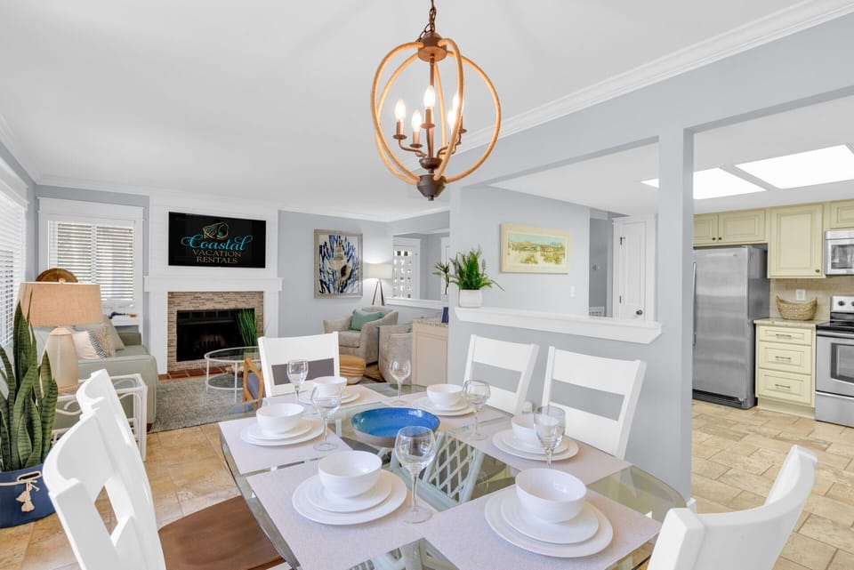 Dining table with 6 chairs