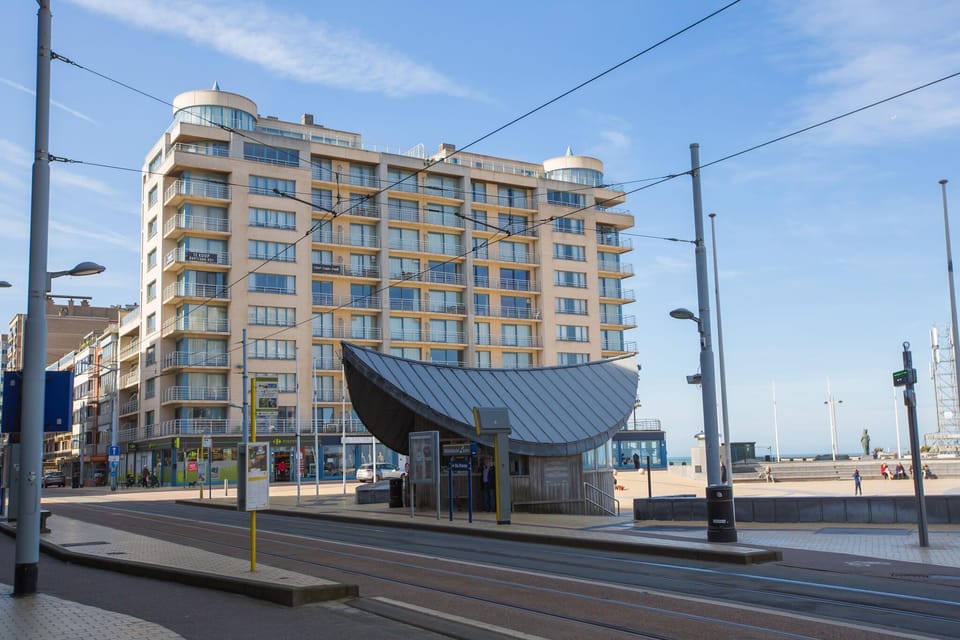 Immediate Surroundings [summer] (<1 km)