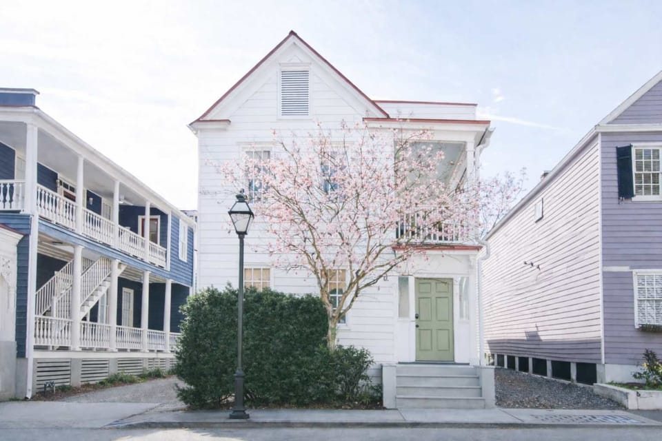Welcome to your downtown Charleston rental! Explore all things downtown by foot!
