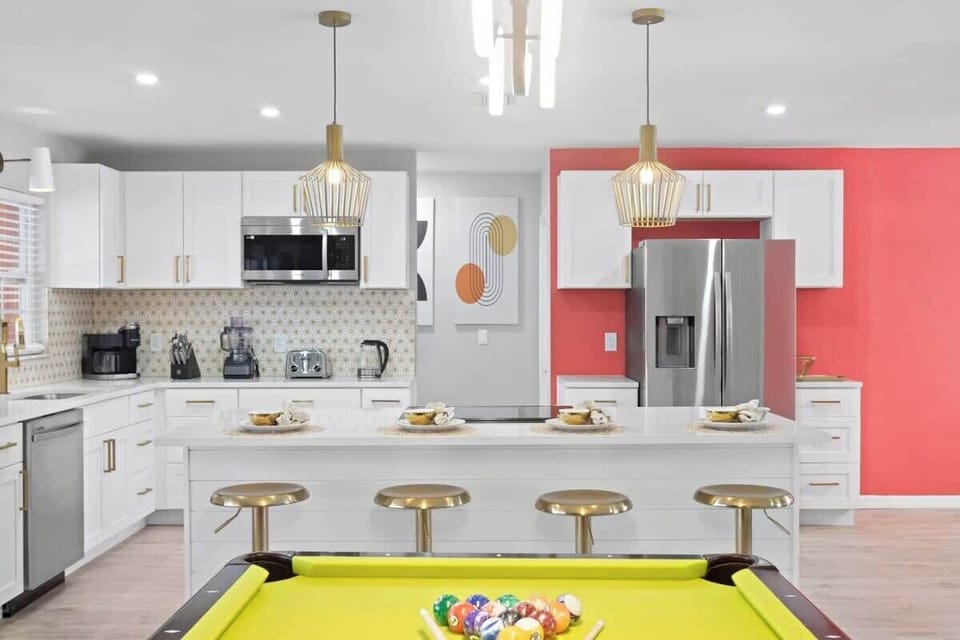 Bar top Seating for 4