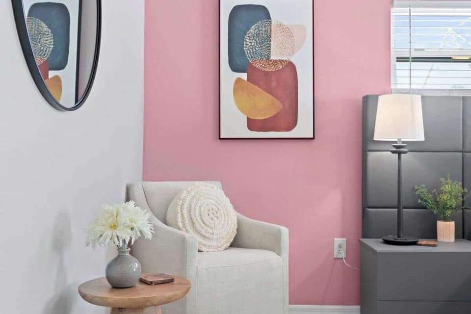 Master Bedroom | King Bed