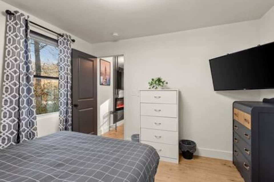 E936c737 6044 497b aef3 9ce51f1ab2f4