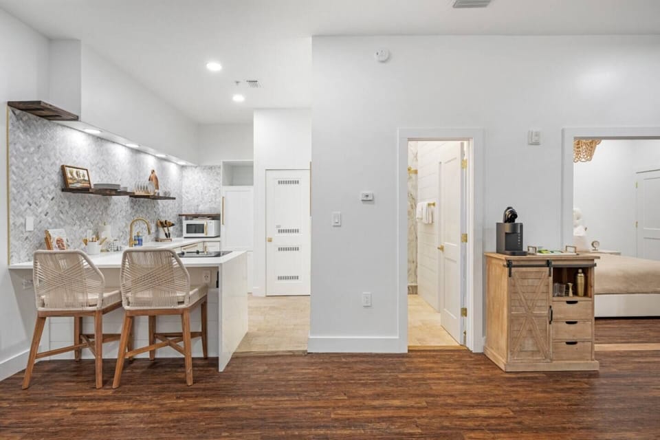 Coffee station, kitchen, bathroom