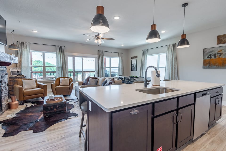 Kitchen/Dining
