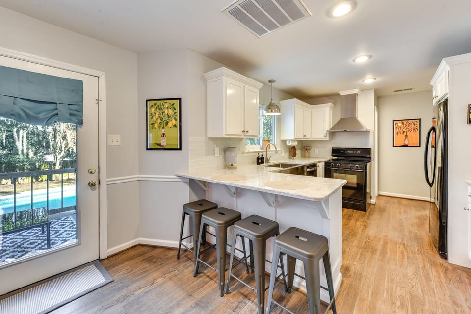 Kitchen | 1st Floor | Cooking Basics | Keurig Coffee Maker | Dishwasher