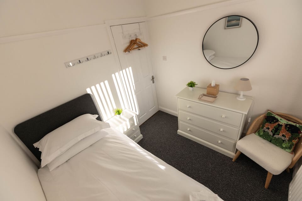Single bedroom 