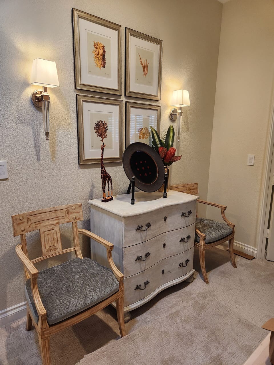 Designer touches in Hallway