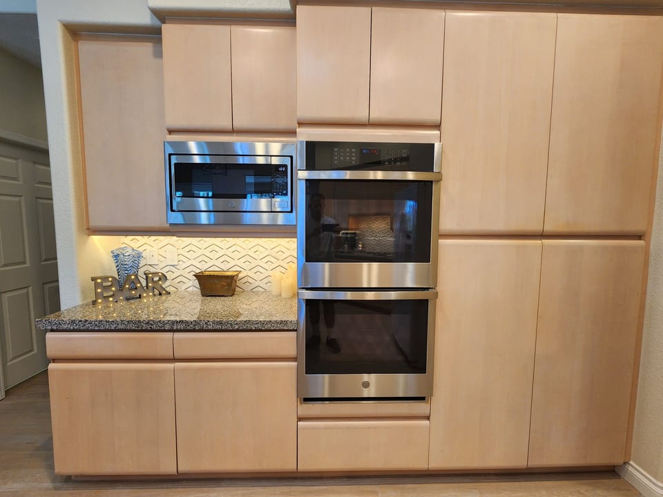 Double Oven, Built-In Microwave and Separate Prep Area