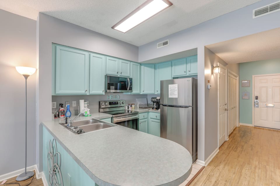 Kitchen | Hamilton Beach Drip/Pod Coffee Maker | Dishwasher | Cooking Basics