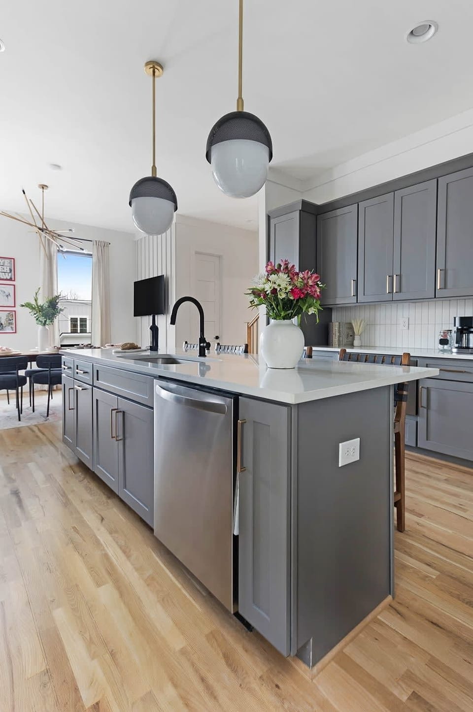 Fully Stocked Kitchen with Modern Appliances and Ample Storage