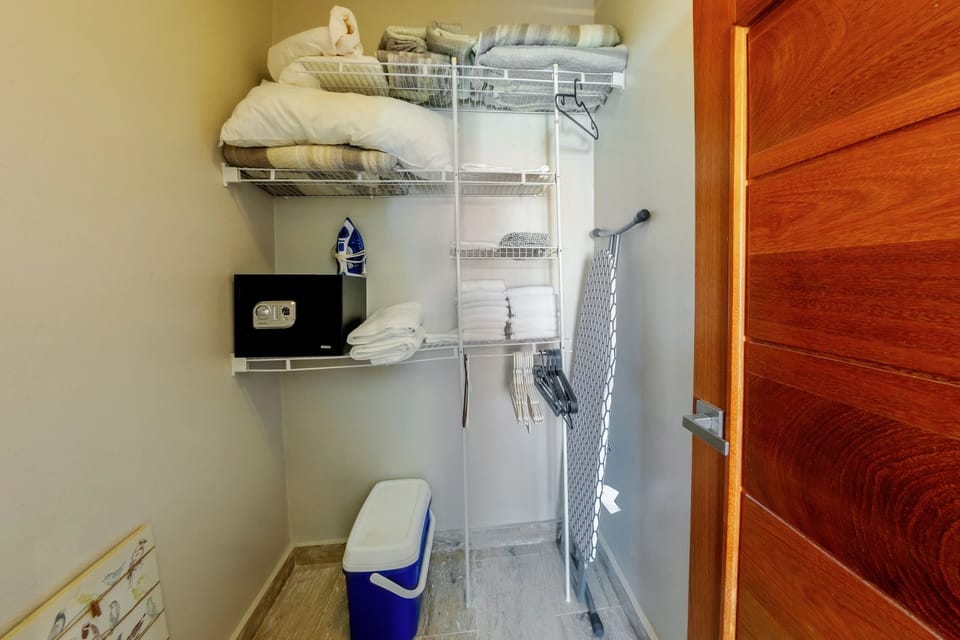 Walk In Closet