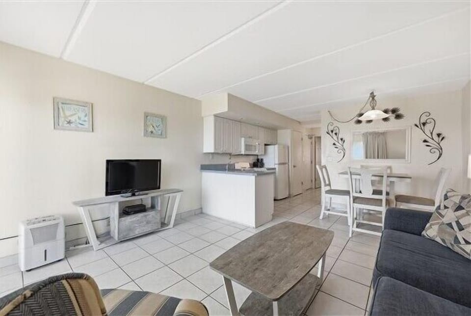 Condo 125